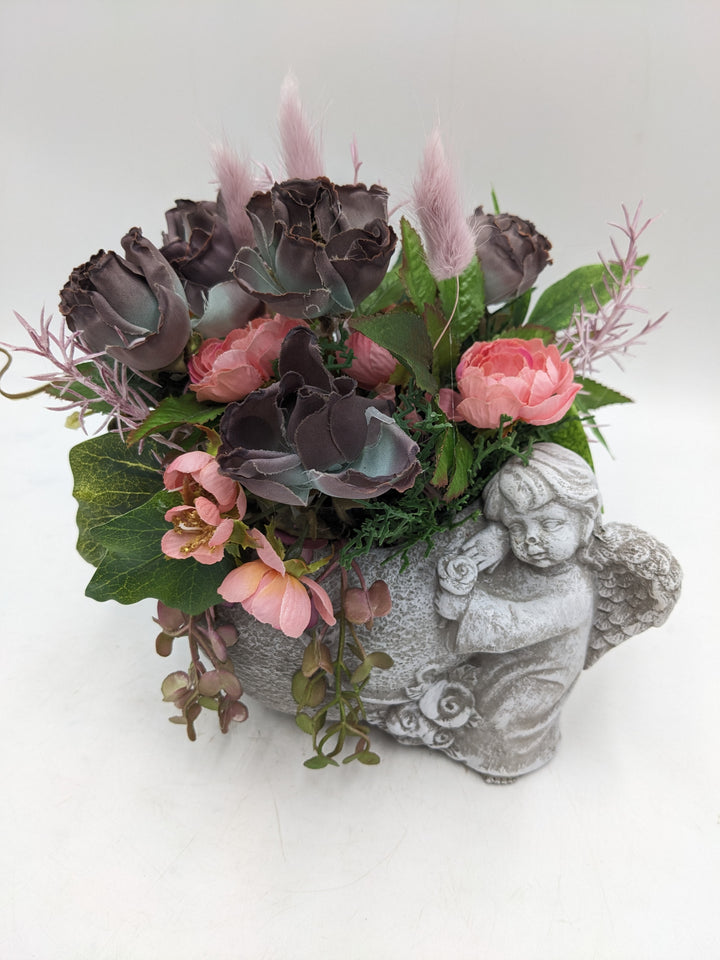 Trauergesteck Engel Rosen lila rosa