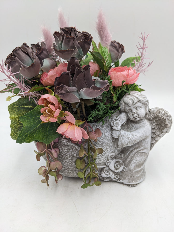 Trauergesteck Engel Rosen lila rosa