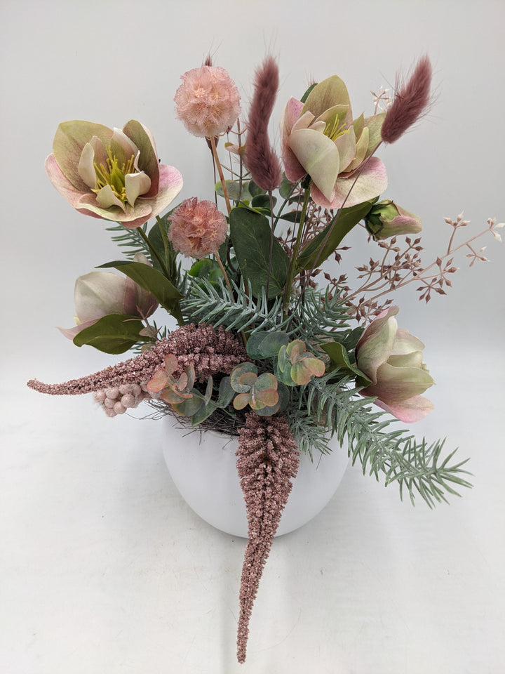 Frühlingsgesteck Christrose Gräser mint rosa