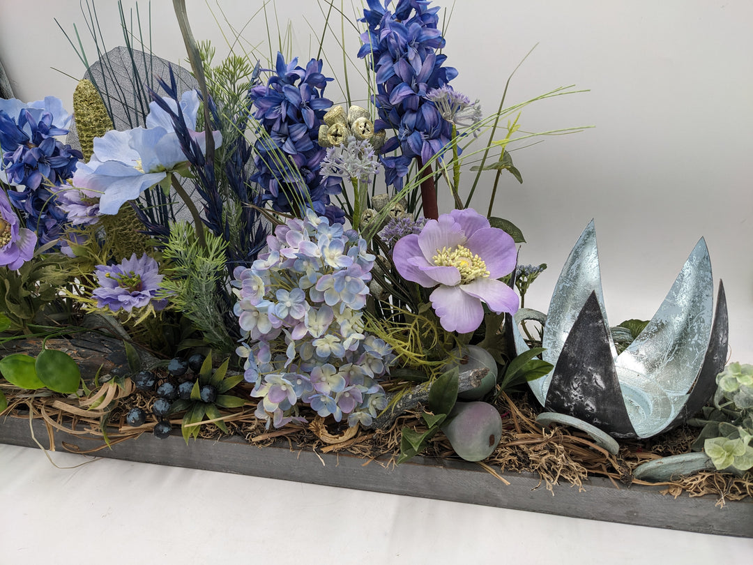 Frühlingsgesteck Teelicht lila blau