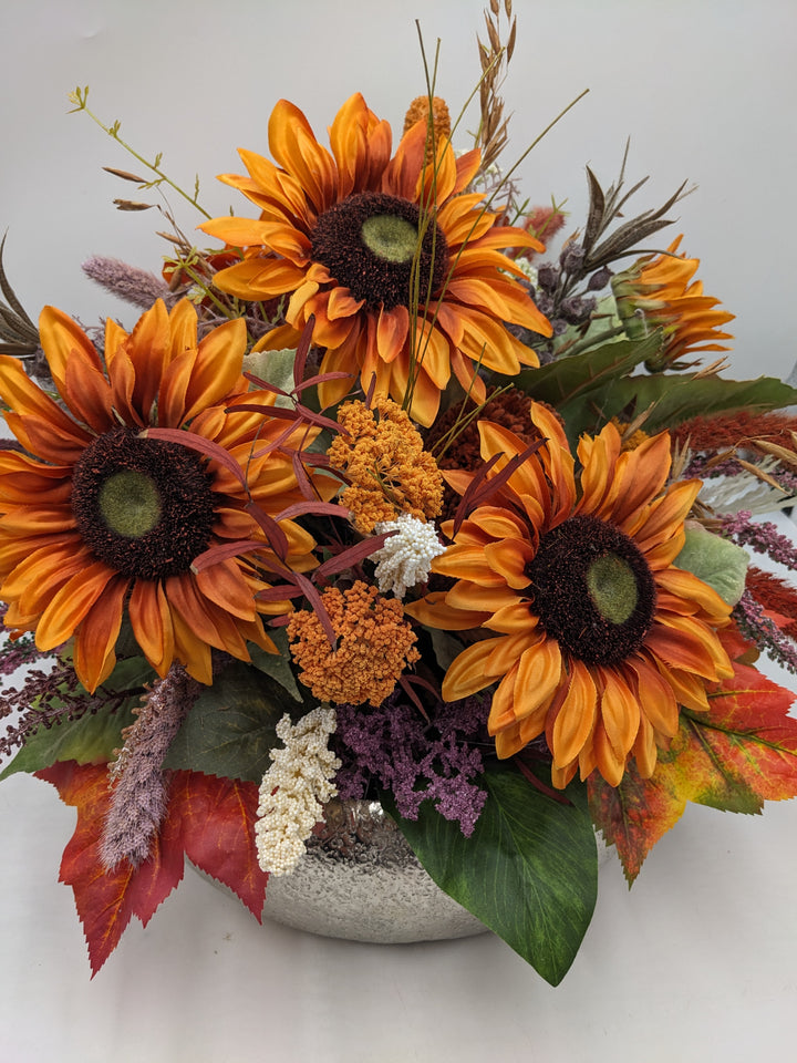 Herbstrgesteck XXL Sonnenblumen orange lila