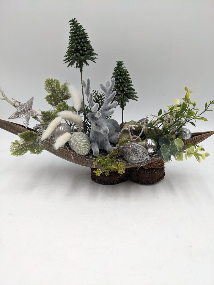 Wintergesteck Hirsch Bäume Stern grau silber
