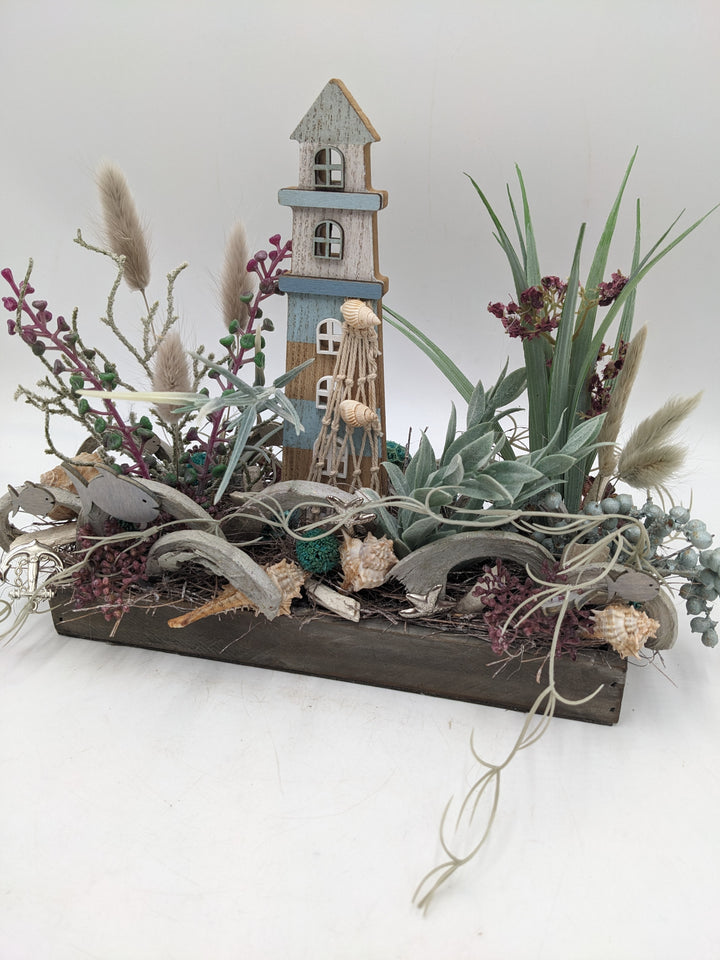 Sommergesteck Leuchtturm Fische maritim