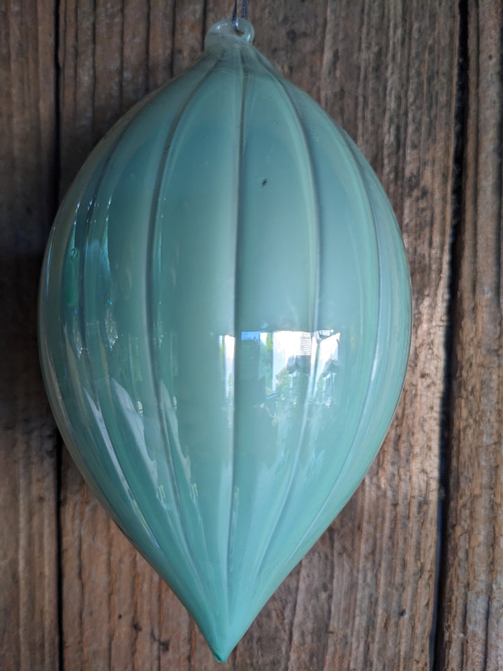 Weihnachtskugel Traube Goodwill mint