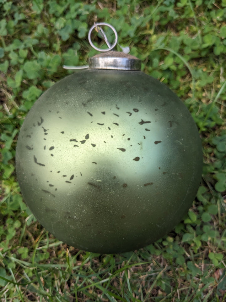 Weihnachtskugel hellgrün
