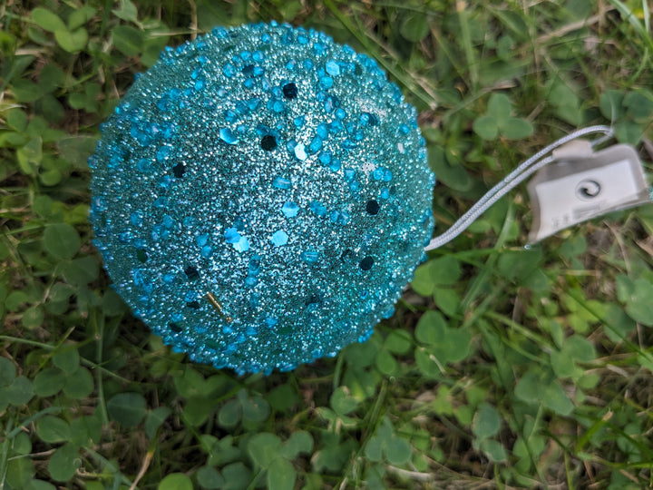 Weihnachtskugel türkis