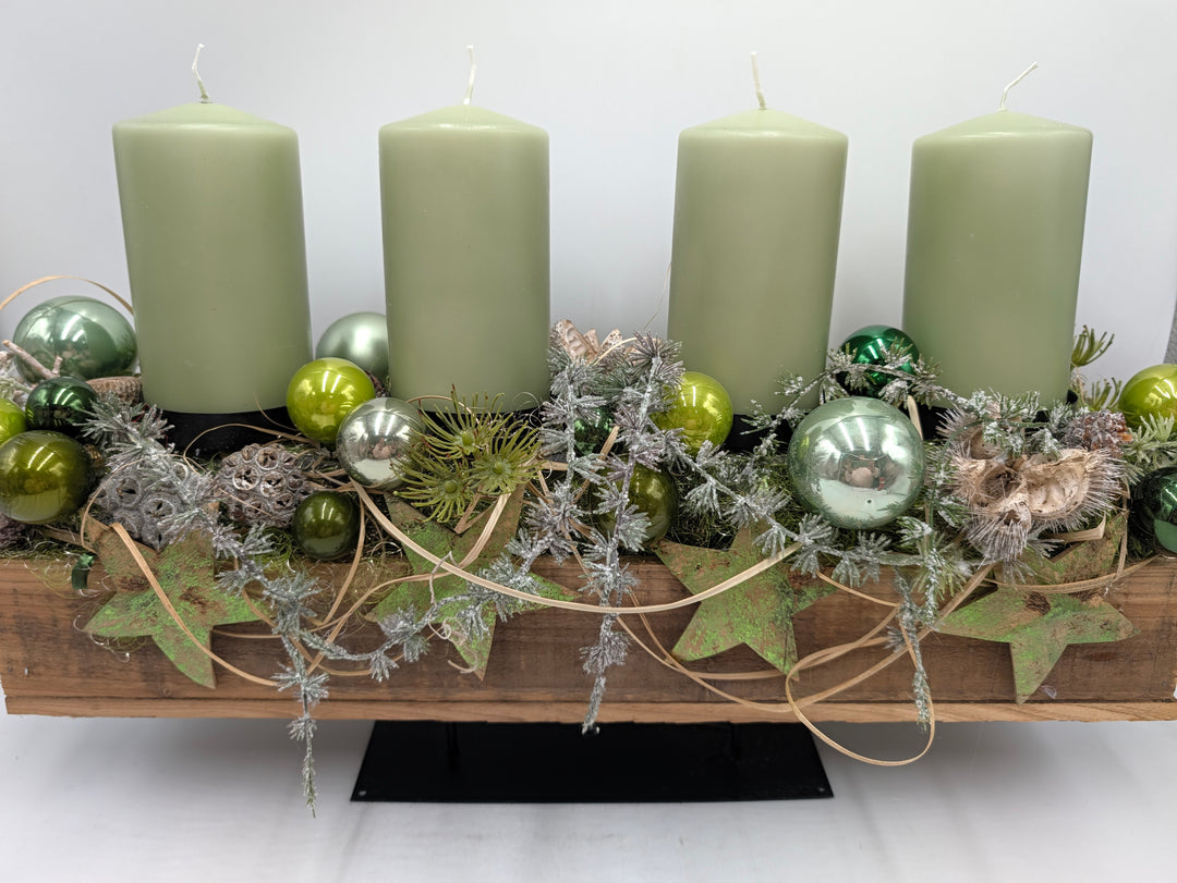 Adventsgesteck Sterne Zapfen