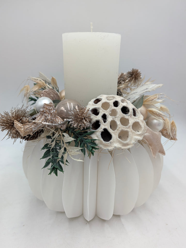 Wintergesteck Stern Zapfen creme weiss