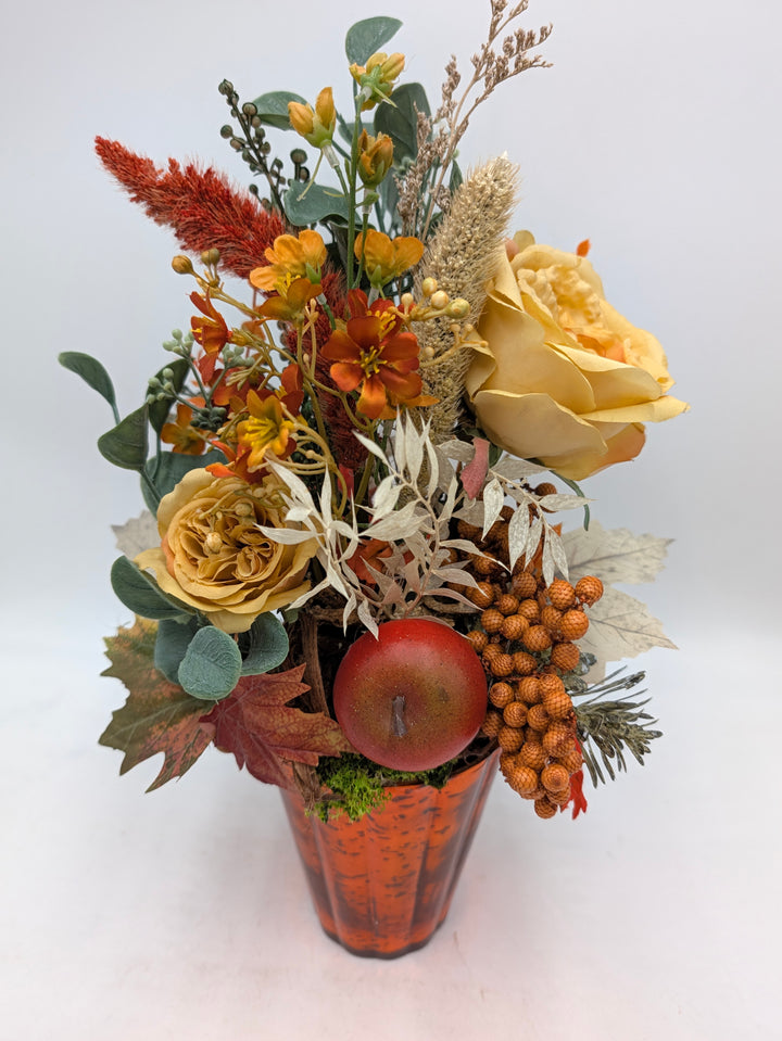 Herbstgesteck Rose Apfel Gräser orange gelb