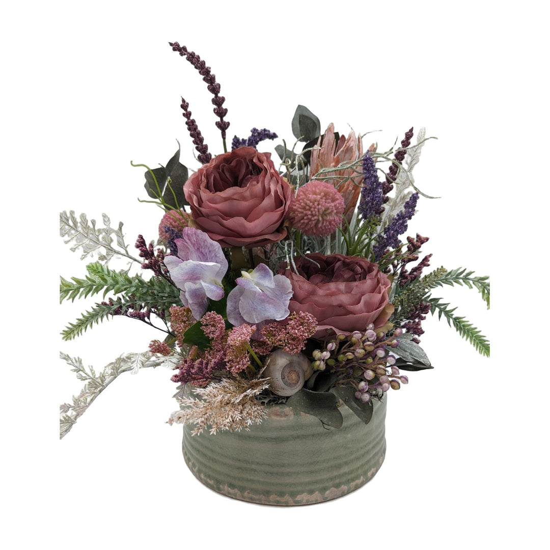 Freigestellt Sommergesteck Rosen Wicke Lavendel Gräser altrosa lila