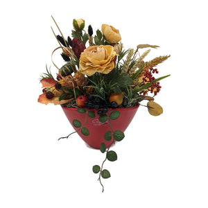 Freigestellt Herbstgesteck Kürbis Rose Beeren Gräser rot orange