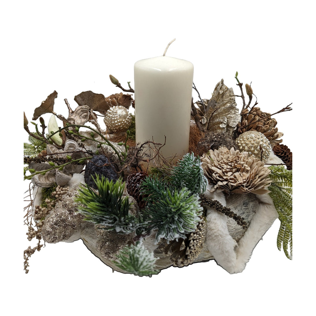 Freigestellt Weihnachtsgesteck Kerze Kugeln Zapfen Magnolie creme natur