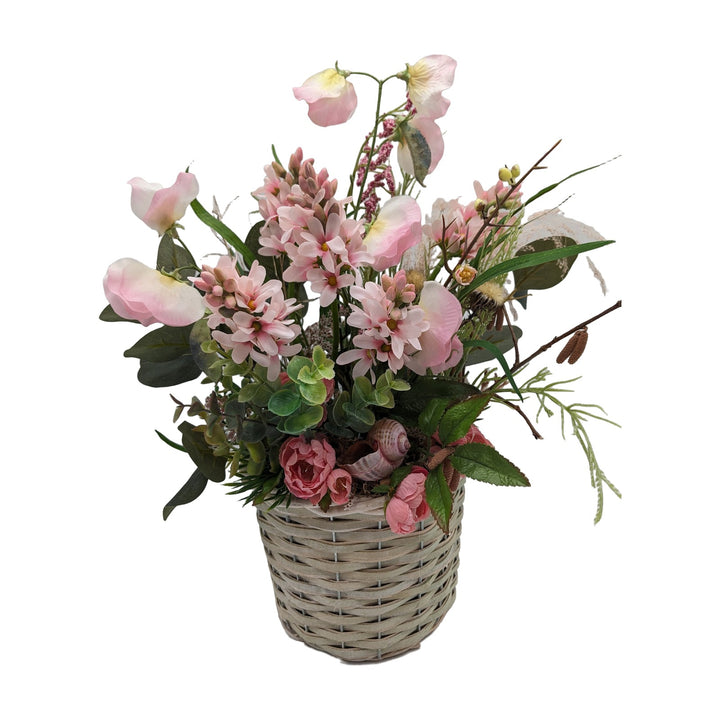 Freigestellt Sommergesteck Korb Hyazinthe Wicke Schnecke rosa