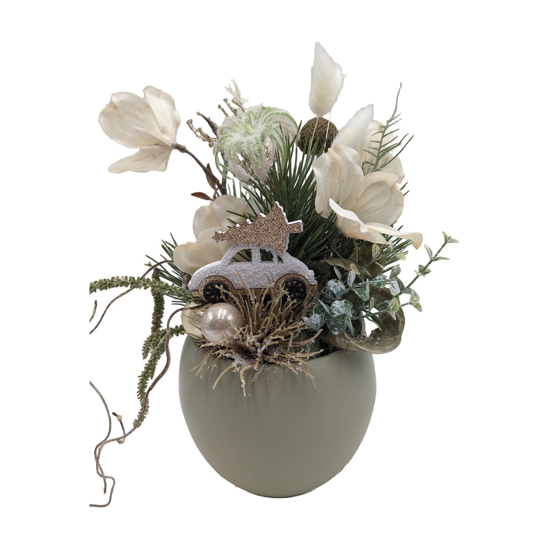 Freigestellt Weihnachtsgesteck Auto Magnolien Tanne Kugel creme olive