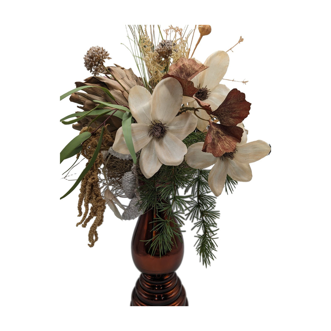 Freigestellt Herbstgesteck Magnolie Artischocke Mohn Zapfen creme braun