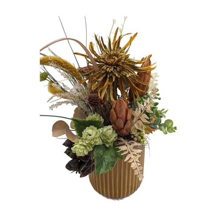Freigestellt Herbstgesteck Artischocke Zapfen Sonnenblume ocker natur