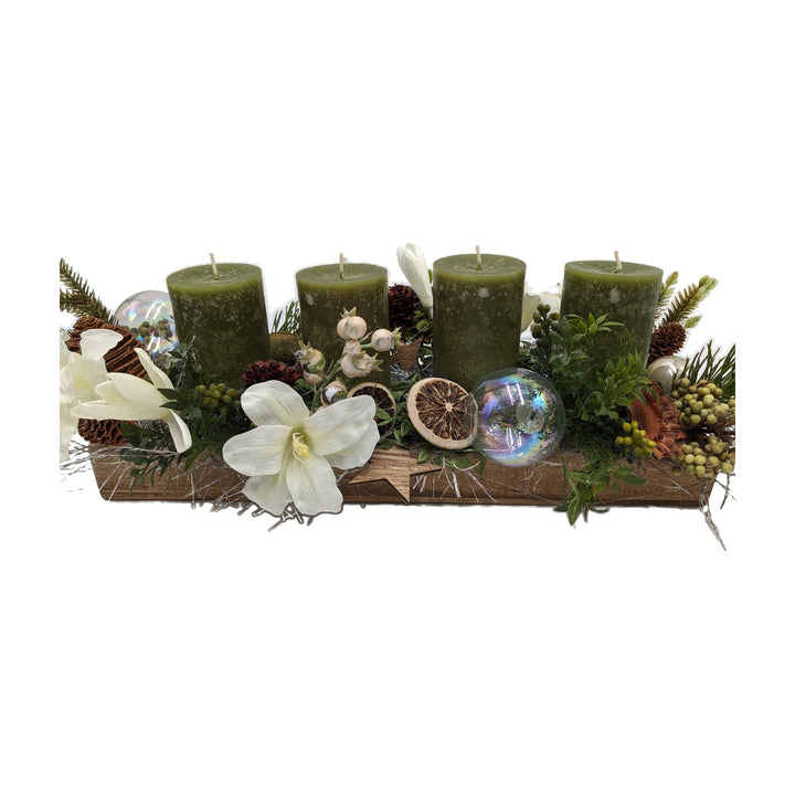 Freigestellt Adventsgesteck Kugeln Orangen Stern Amaryllis grün creme