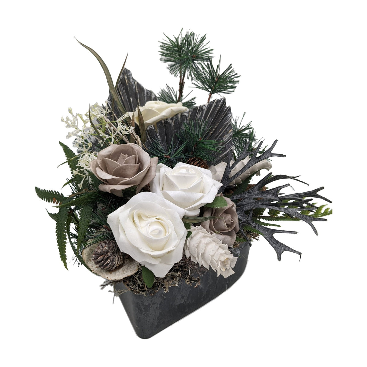 Freigestellt Trauergesteck Rosen Zapfen Geäst grau creme