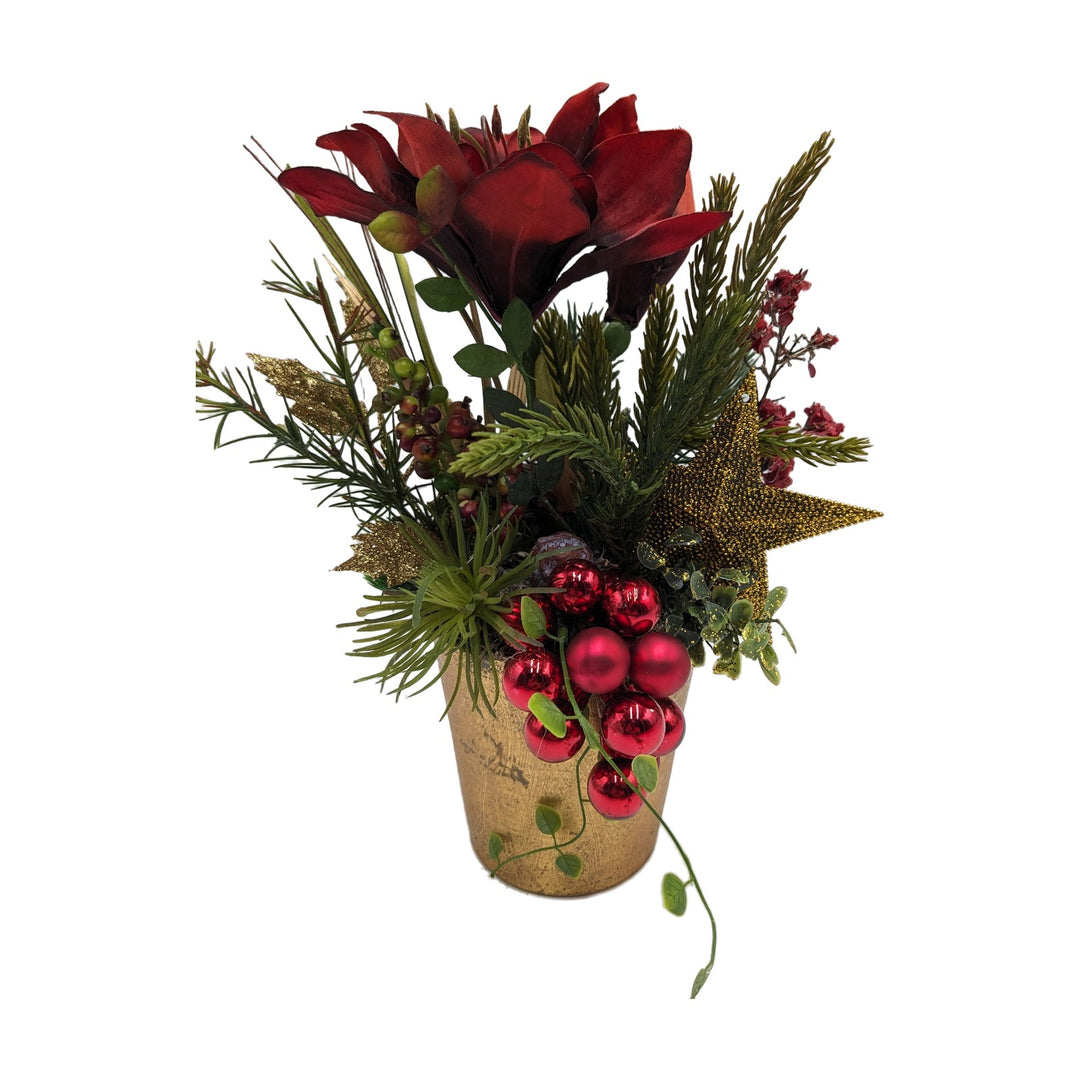 Freigestellt Weihnachtsgesteck Amaryllis Kugeln Stern rot gold im Goldtopf