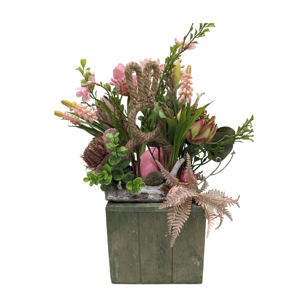 Freigestellt Ostergesteck Hase Ei Hyazinthen Tulpen rosa grün