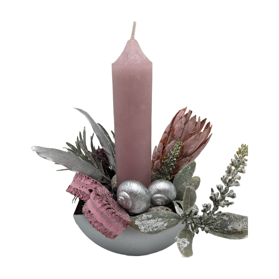 Freigestellt Frühlingsgesteck Kerze Protea Feder Schnecke rosa silber