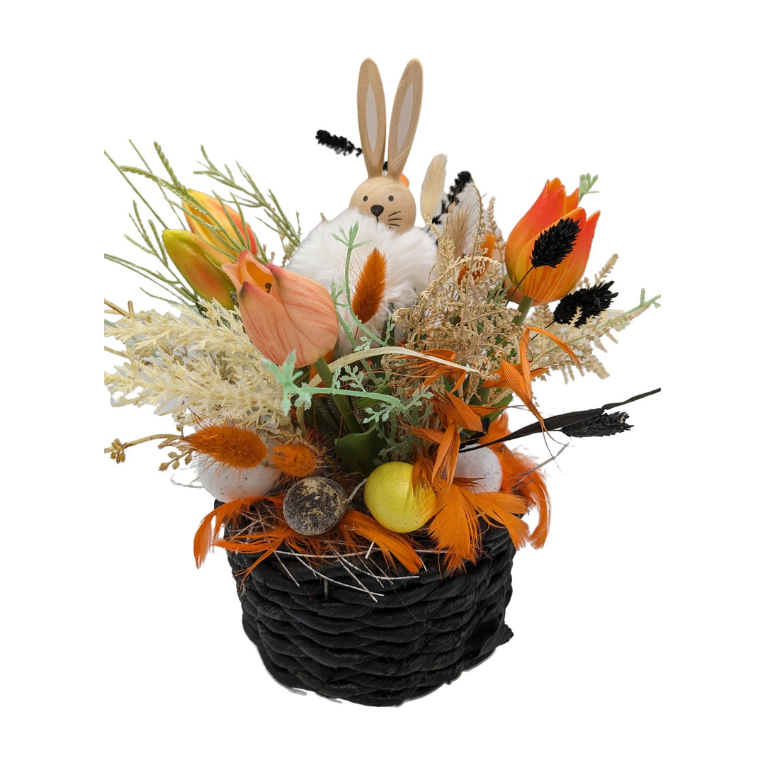 Freigestellt Ostergesteck Tulpen Eier Federn Hase im Korb orange schwarz