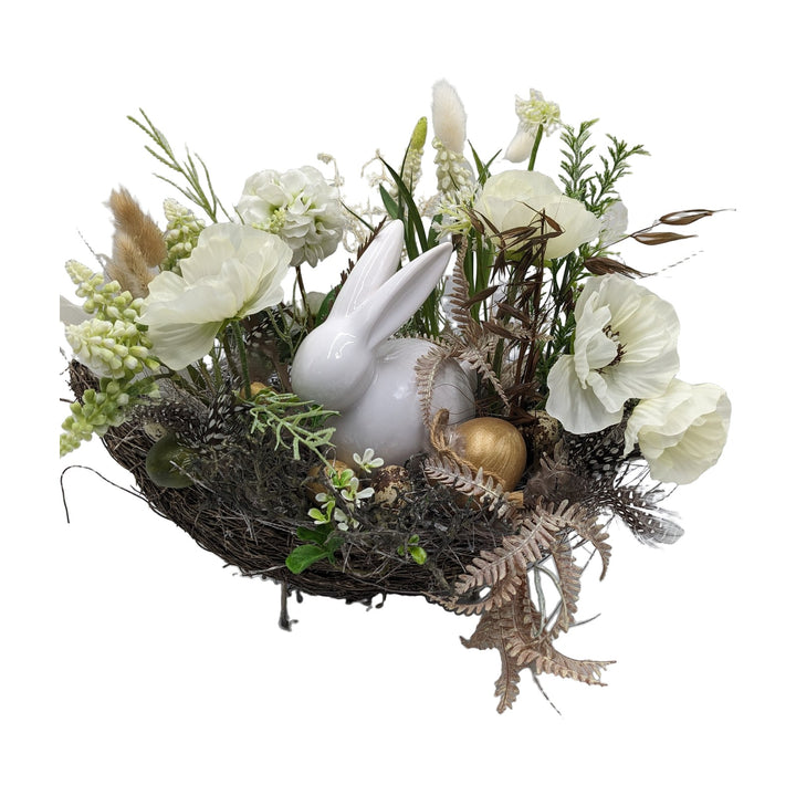 Freigestellt Ostergesteck Nest Hase Mohn Federn weiß gold