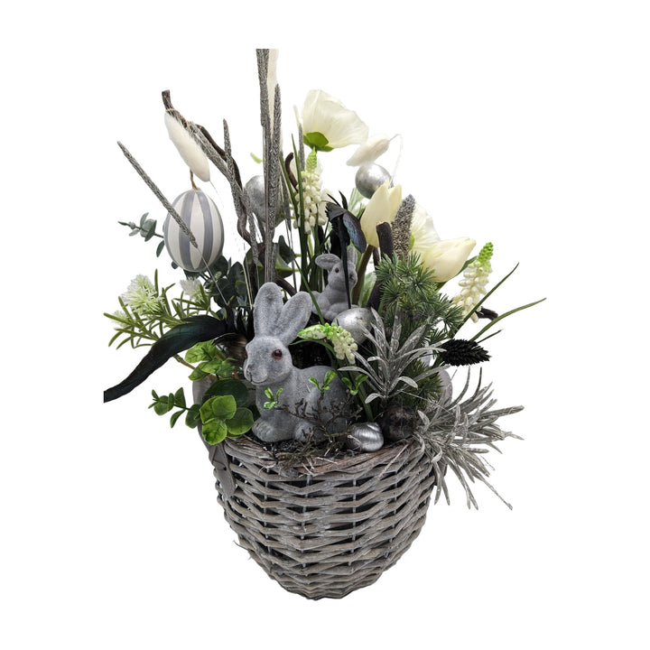 Freigestellt Ostergesteck Korb Hasen Eier Mohn Tulpen grau weiß