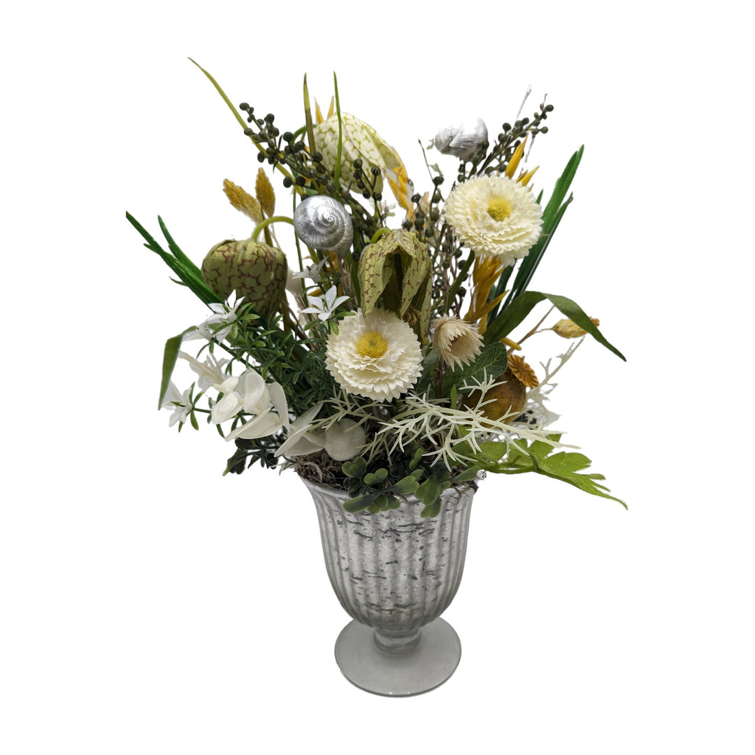 Freigestellt Frühlingsgesteck Schachbrettblume Bellis Schnecke weiß silber