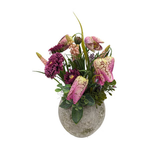 Freigestellt Sommergesteck Bellis Schachbrettblume Hyazinthen rosa lila