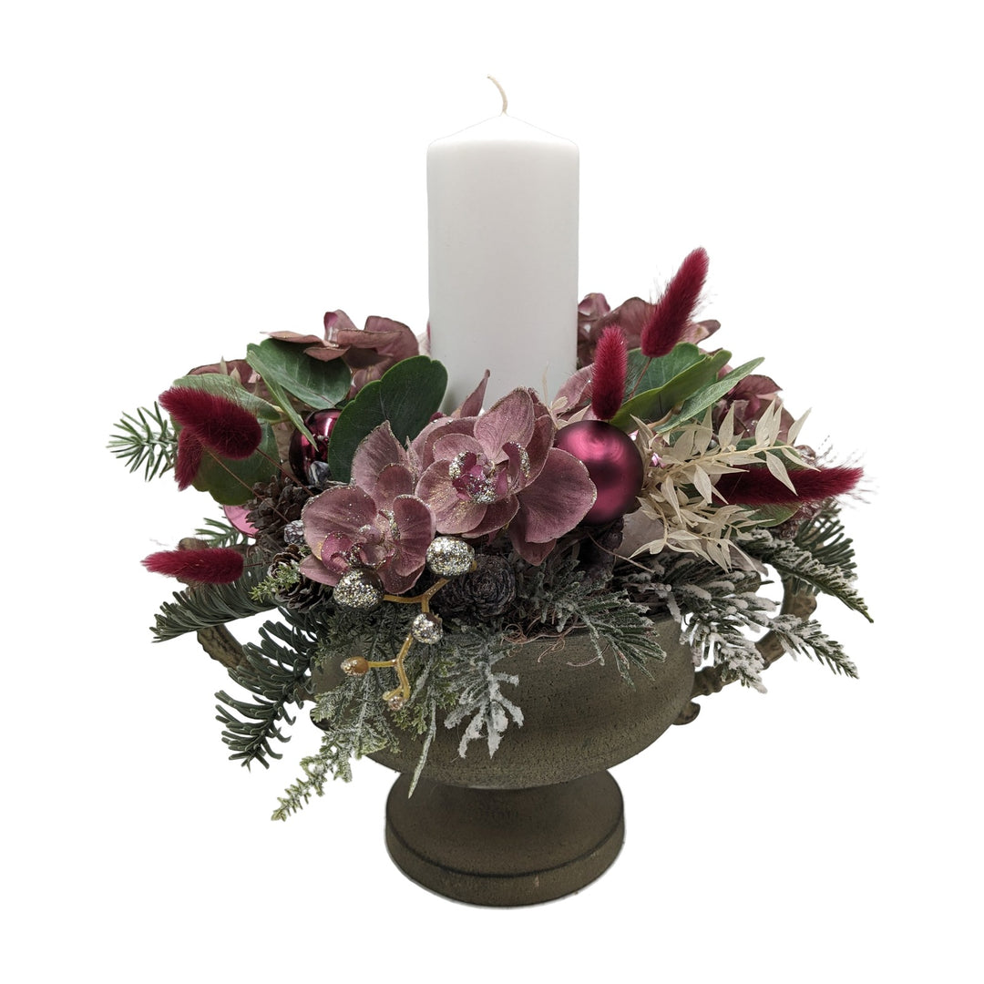 Freigestellt Weihnachtsgesteck Orchidee Kugel Beeren rosa bordeaux mit Kerze