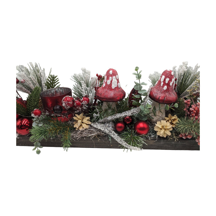 Freigestellt Weihnachtsgesteck Teelicht Kugeln Pilze Tanne rot weiß