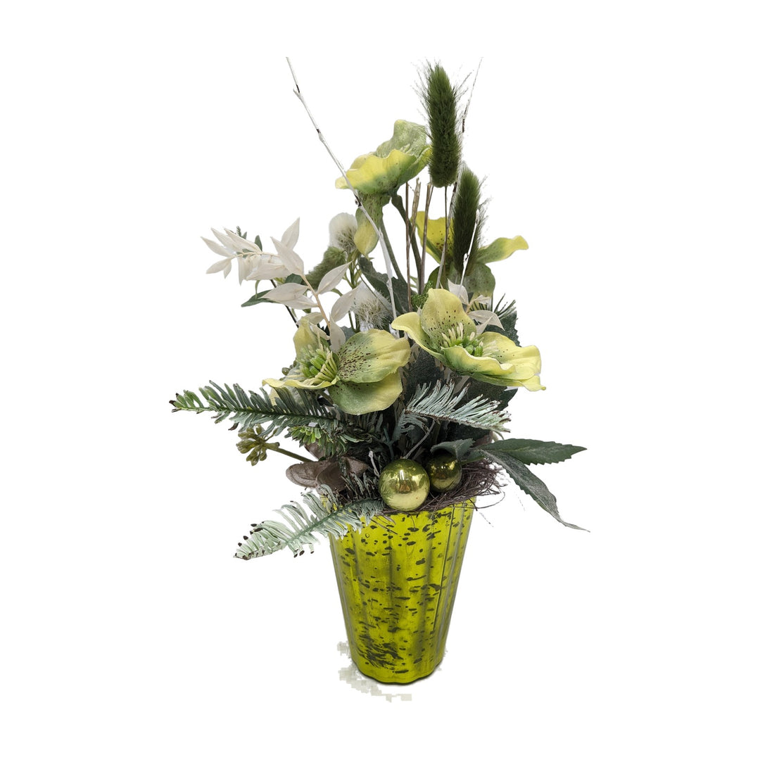 Freigestellt Weihnachtsgesteck Christrosen Kugeln Tanne grün weiß