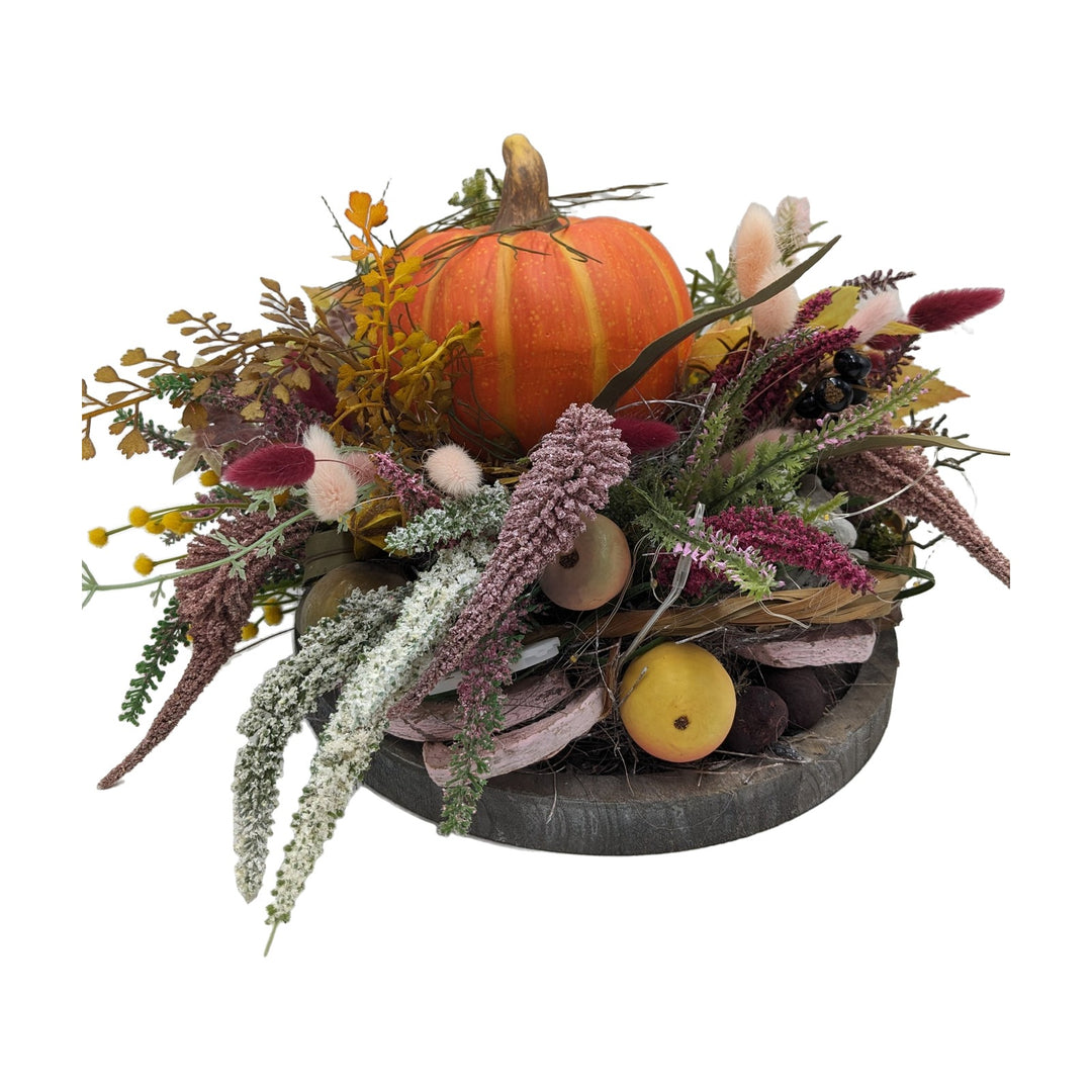 Freigestellt Herbstgesteck Kürbis Apfel Heide Gräser orange rosa