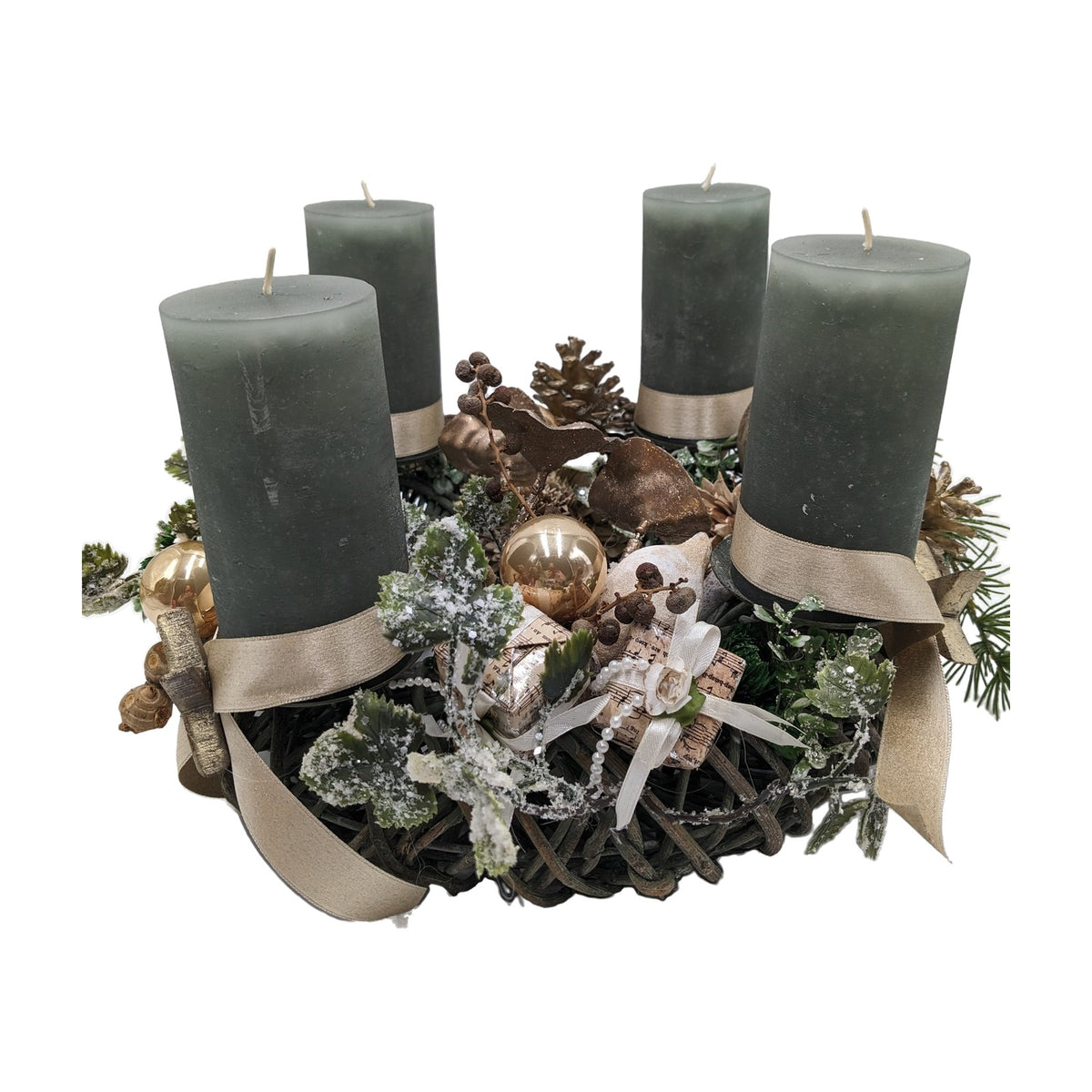 Freigestellt Adventskranz Kerzen Kugel Geschenk Stern champagner salbei