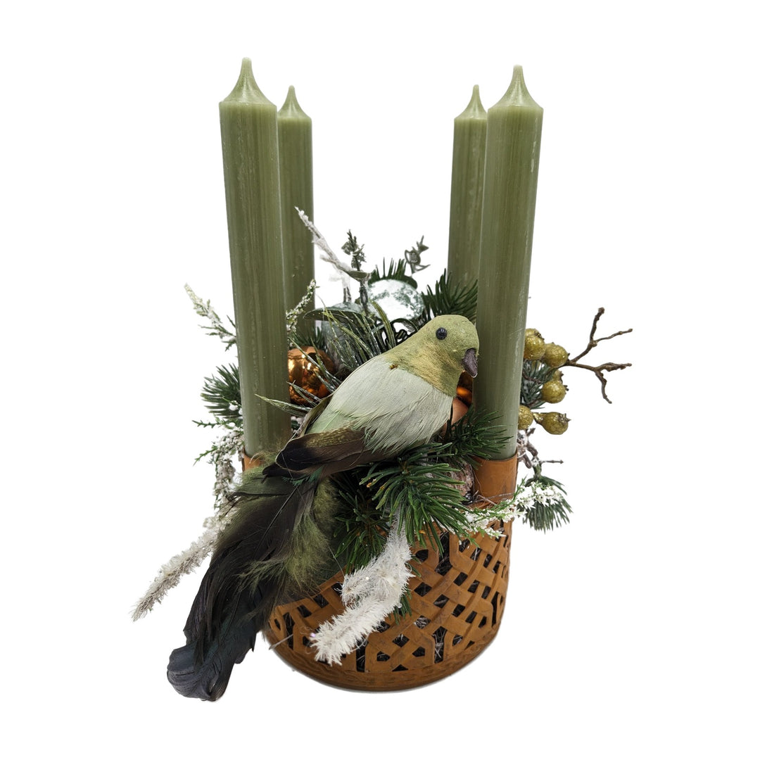 Freigestellt Weihnachtsgesteck Vogel Kugel Tanne grün orange