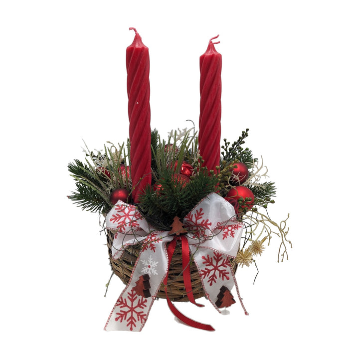 Freigestellt Weihnachtsgesteck Korb Kerzen Kugeln Schleife rot weiß