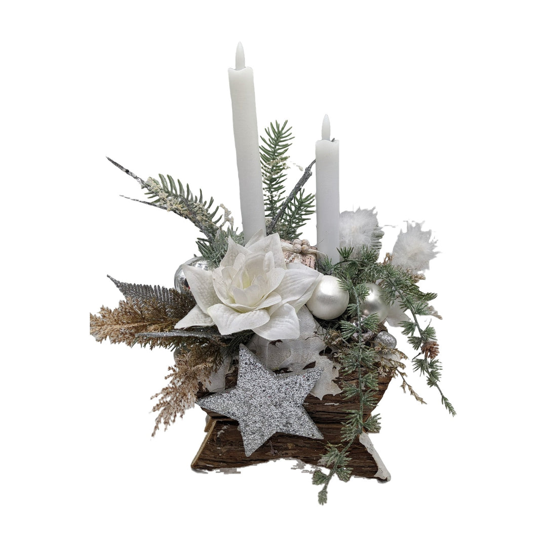 Freigestellt Weihnachtsgesteck LED Kerzen Amaryllis Kugeln weiß silber