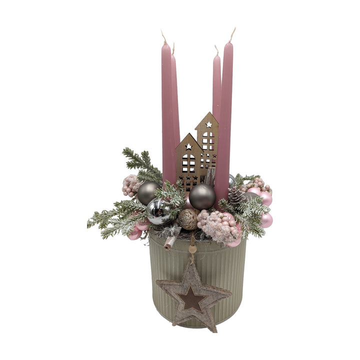 Freigestellt Adventsgesteck Kugeln Stern Haus Beeren rosa taupe