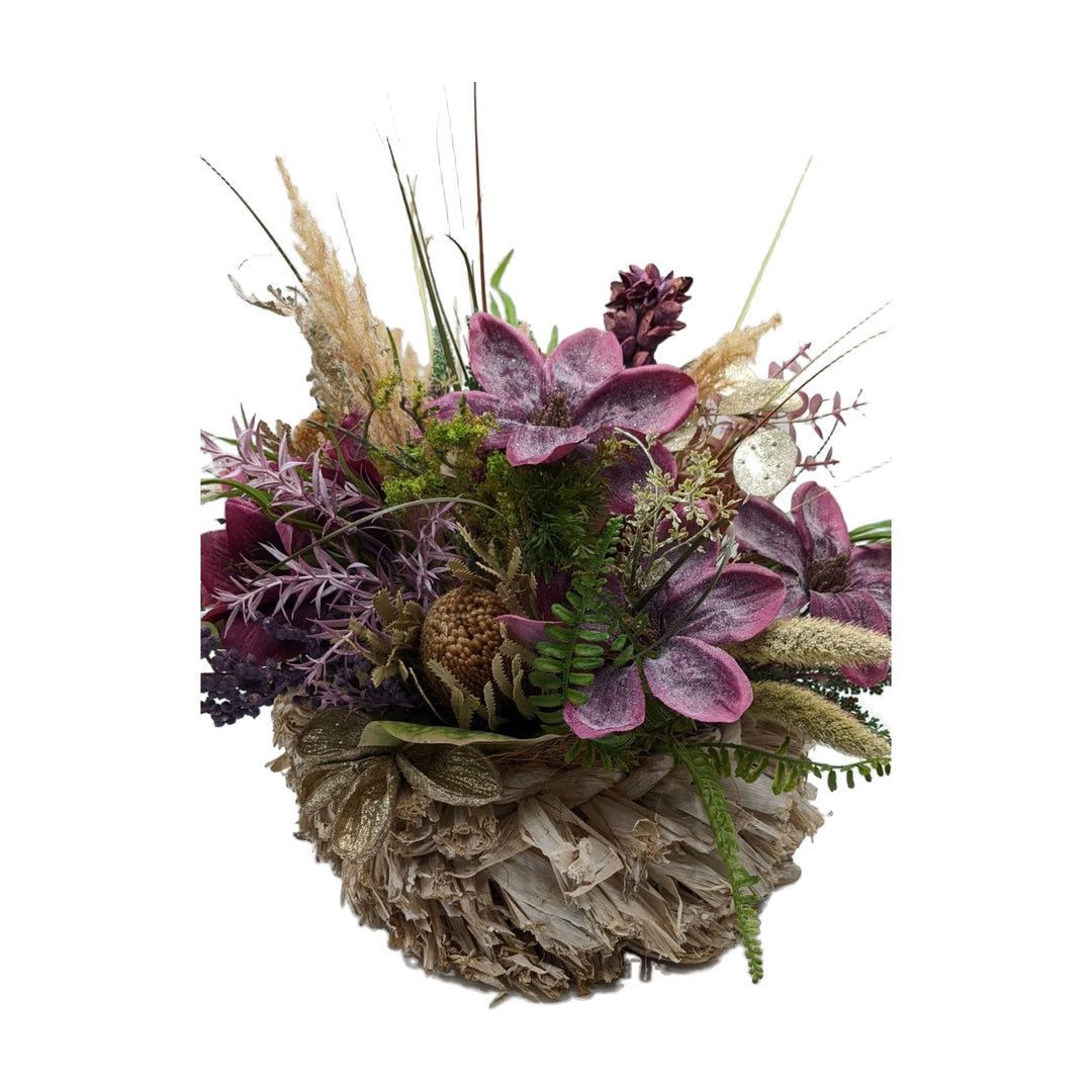 Freigestellt Herbstgesteck Magnolie Amaryllis Banksia Gräser lila creme