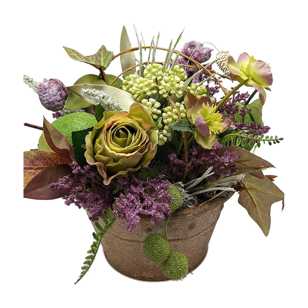 Freigestellt Sommergesteck Tischgesteck Rosen Limonen Efeu Seidenblumen lila grün