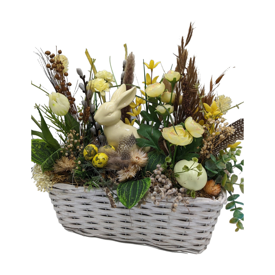 Freigestellt Ostergesteck Frühlingsgesteck Ranunkeln Tulpen Hase gelb
