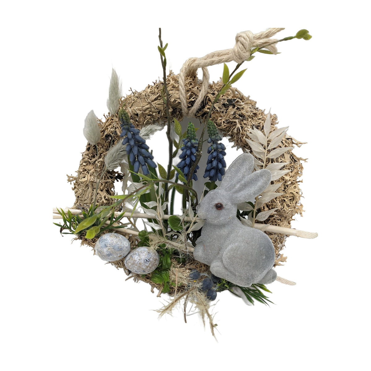 Freigestellt Osterkranz Türkranz Hase Muscari blau grau
