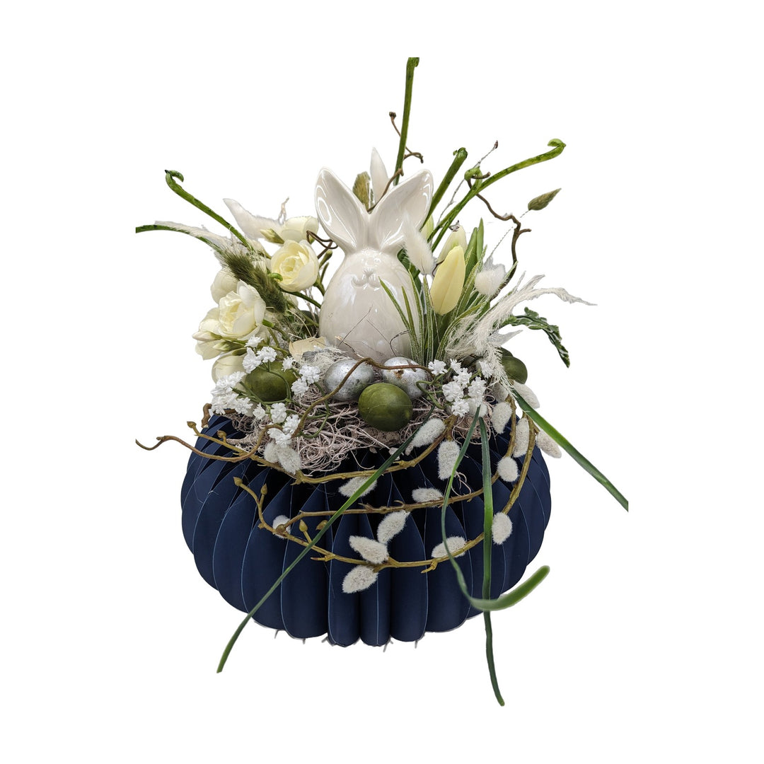 Freigestellt Ostergesteck Frühlingsgesteck Hase Tulpen Kätzchen weiss blau