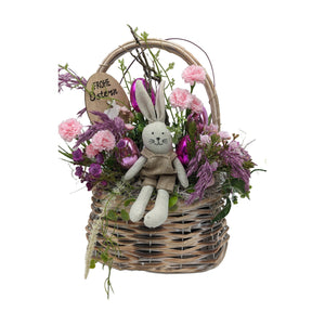 Freigestellt Ostergesteck Frühlingsgesteck Hase Korb Gräser rosa lila