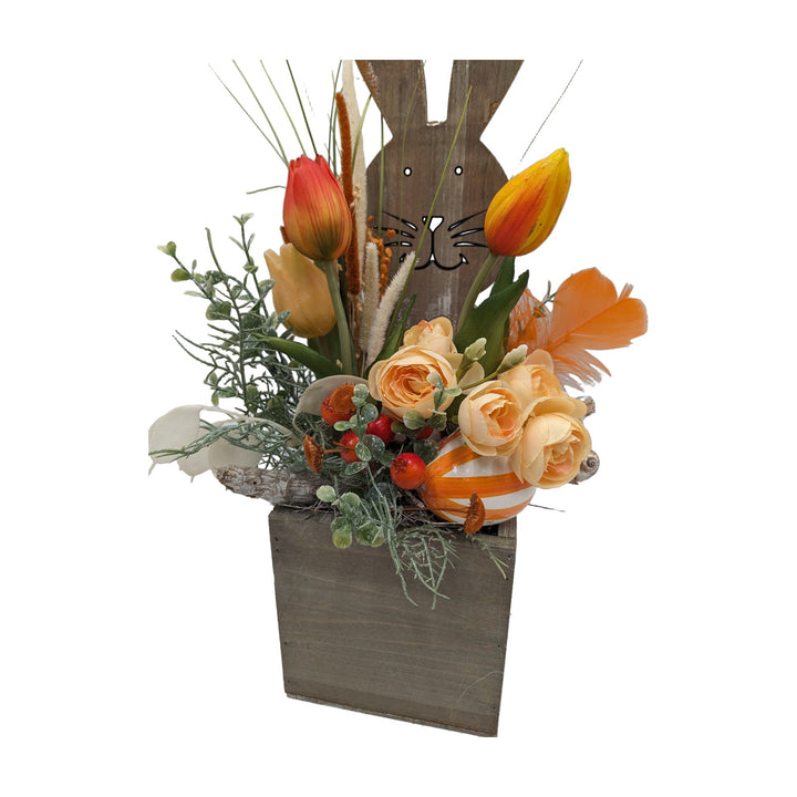 Freigestellt Ostergesteck Frühlingsgesteck Tulpen Ranunkeln Holzhase orange