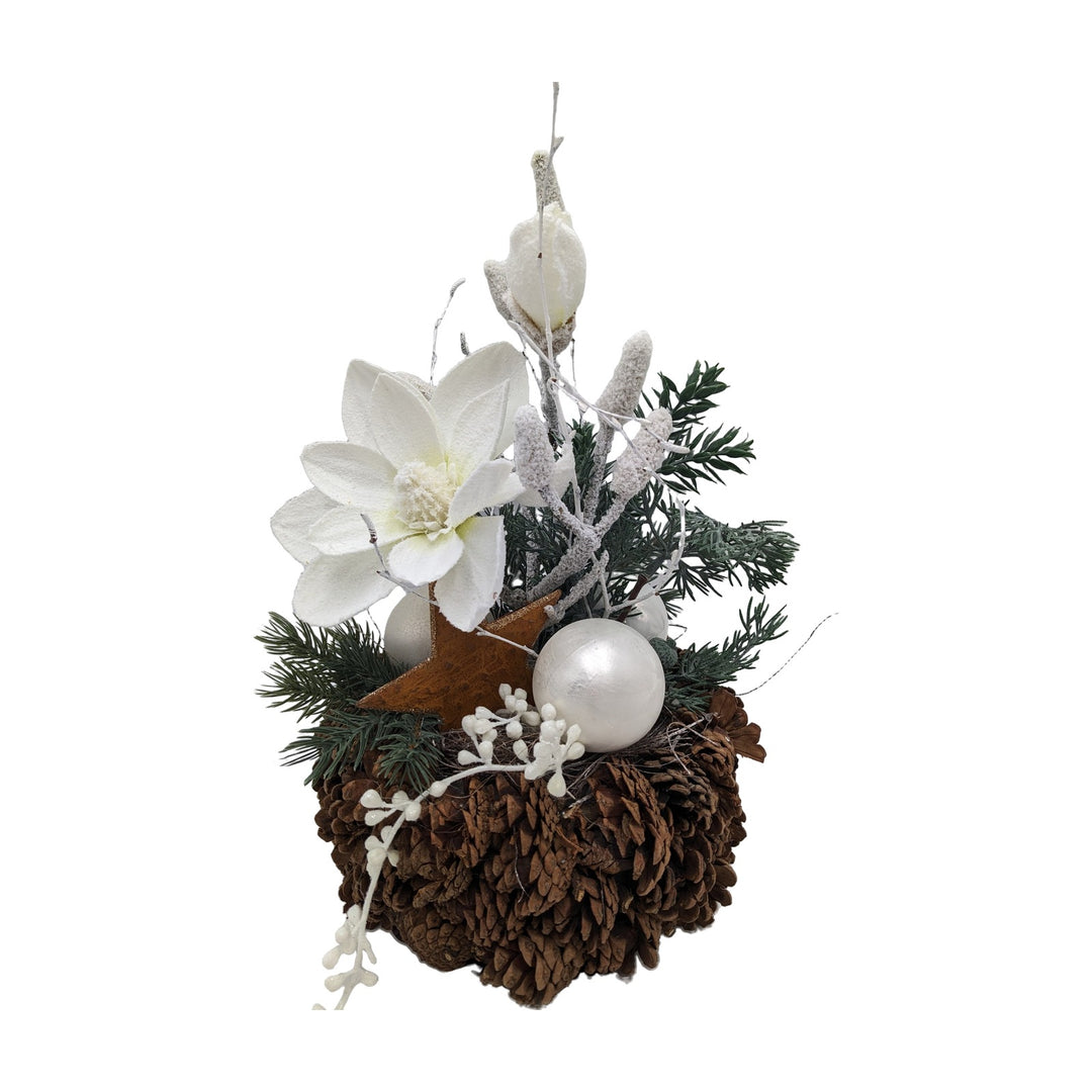Freigestellt Weihnachtsgesteck Magnolie Zapfen Stern beschneit weiß