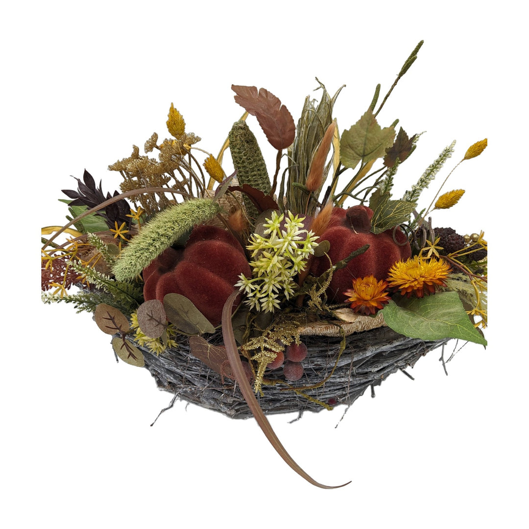 Freigestellt Herbstgesteck Kürbis Gräser Strohblumen braun gold