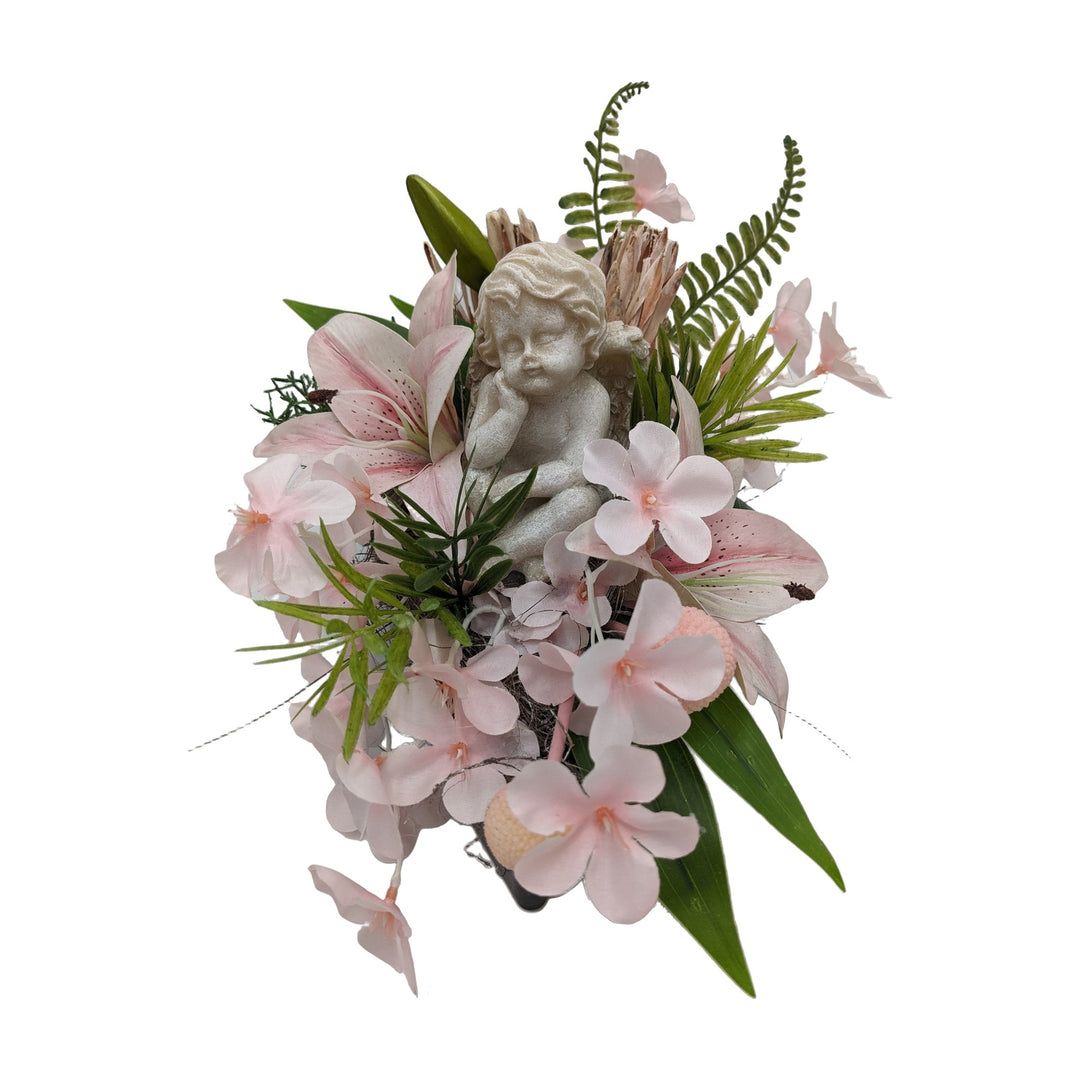 Freigestellt Trauergesteck Engel Lilien rosa – Grabschmuck