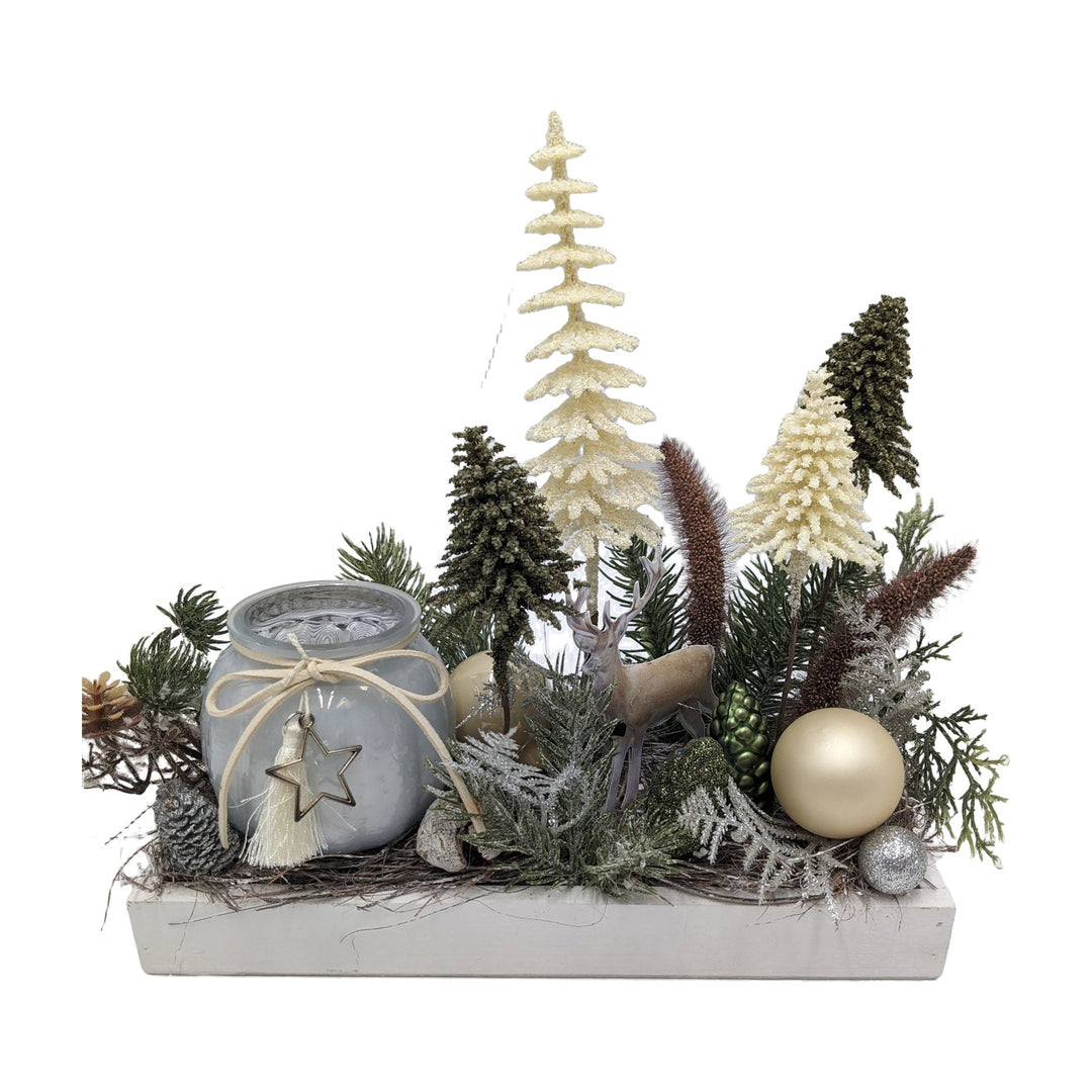 Freigestellt Wintergesteck Weihnachtsgesteck Windlicht Hirsch Bäume Zapfen creme grün